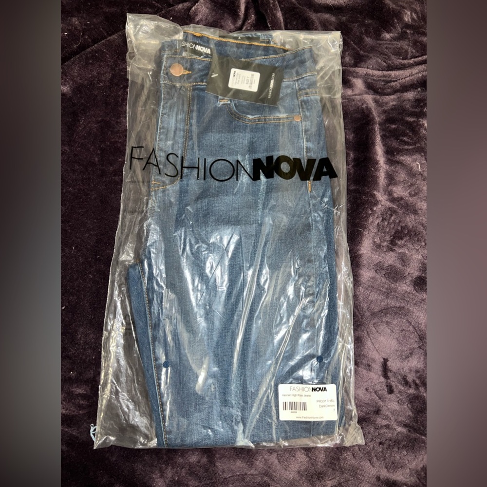 FashionNova jeans 💕💕